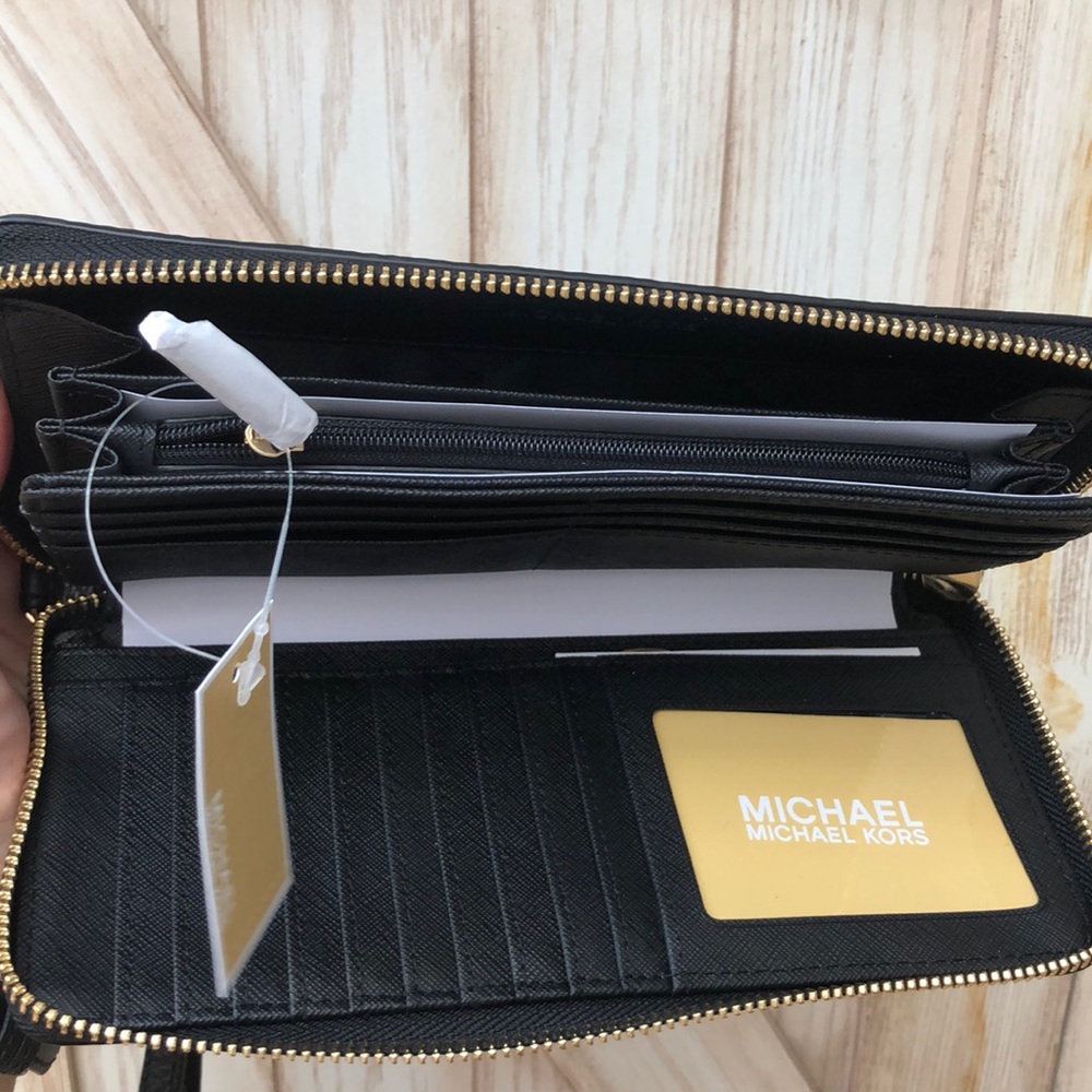 Nwt Michael kors jet set travel Wristlet - Picture 6 of 7